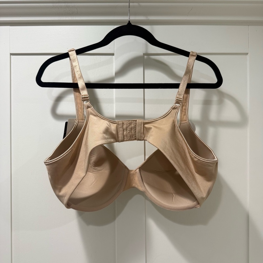 Bali Women's Nude Bra‎ - Picture 2 of 5